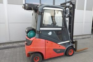 Wózek widłowy Linde H16T-01