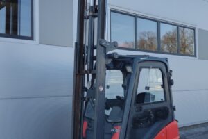 Wózek widłowy Linde H16T - 2009