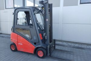 Wózek widłowy Linde H16T - 2009