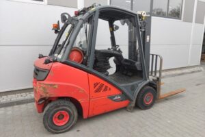 Wózek widłowy Linde H25T-02