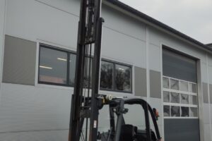 Wózek widłowy Linde H25T-02