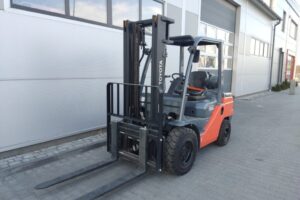 Nowy wózek widłowy Toyota 02-8FGJF35