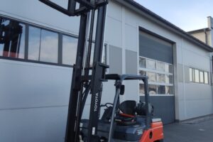 Nowy wózek widłowy Toyota 02-8FGJF35