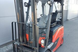 Wózek widłowy Linde E16PH-02