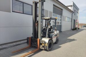 Wózek widłowy Nissan YG1F2A35U