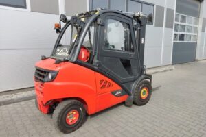 Wózek widłowy Linde H35T-02