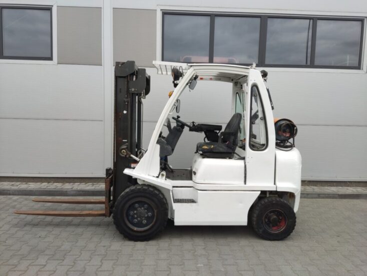Wózek widłowy Nissan U1D2A25LQ Wózek widłowy Nissan U1D2A25LQ