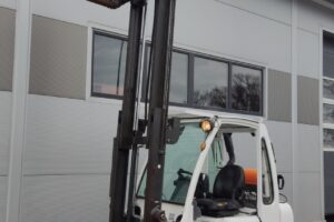 Wózek widłowy Nissan U1D2A25LQ