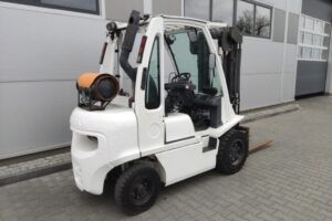 Wózek widłowy Nissan U1D2A25LQ