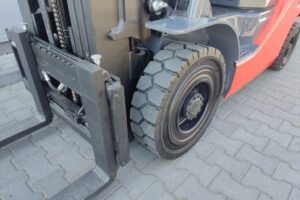 Wózek widłowy Toyota 02-8FGF25