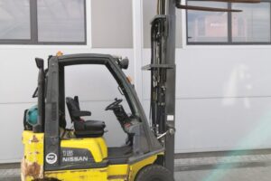 Wózek widłowy Nissan P1D1A15LQ