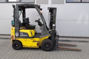 Wózek widłowy Nissan P1D1A15LQ
