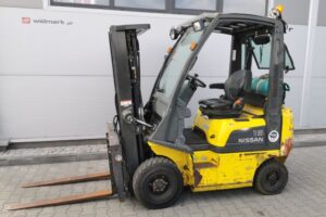 Wózek widłowy Nissan P1D1A15LQ