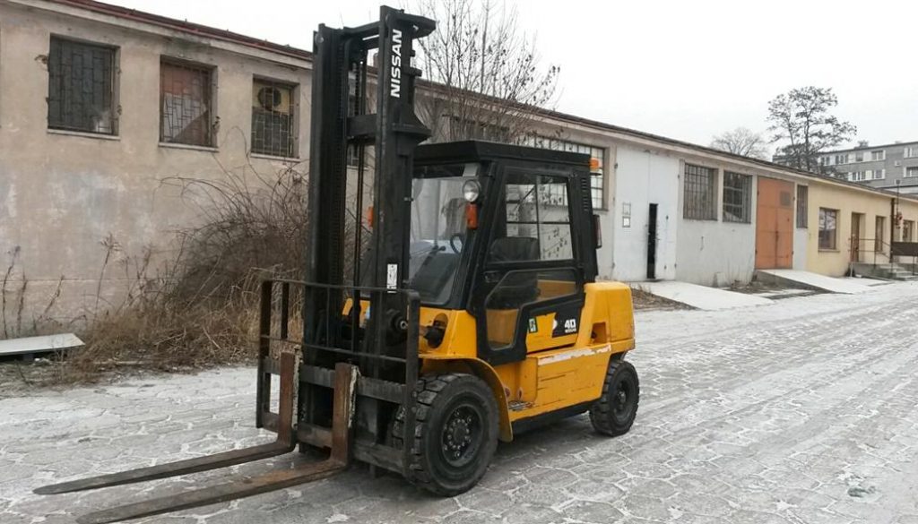 Używany wózek widłowy Nissan F04D400 Używany wózek widłowy Nissan F04D400