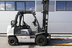 Wózek widłowy Nissan UGD02A32PQ